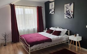 Edith'S House